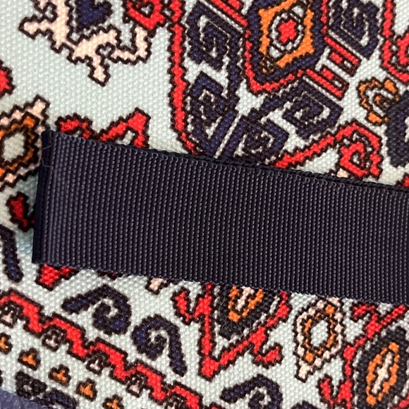 Kemy’s Tapestry Wristlet Pouch – Like New - Picture 10 of 10